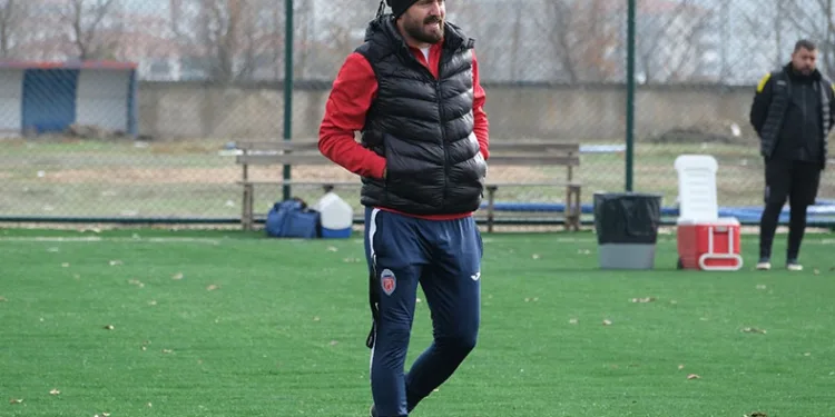 Kuşadasıspor’da Çardak dönemi başladı