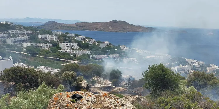 Nefes helikopteri ile yangına ilk müdahale