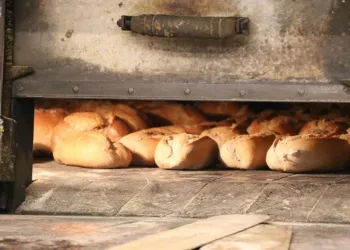 Ekmek zammı bayram sonrasına kaldı