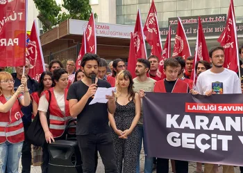 “Anayasanın laiklik ilkesi zedeleniyor”