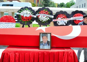 Kıbrıs Gazisi son yolculuğuna uğurlandı