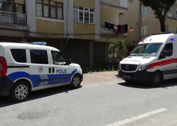 Tartıştığı eşinin üzerine kaynar su döktü