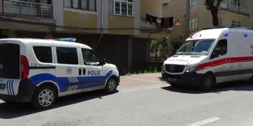 Tartıştığı eşinin üzerine kaynar su döktü