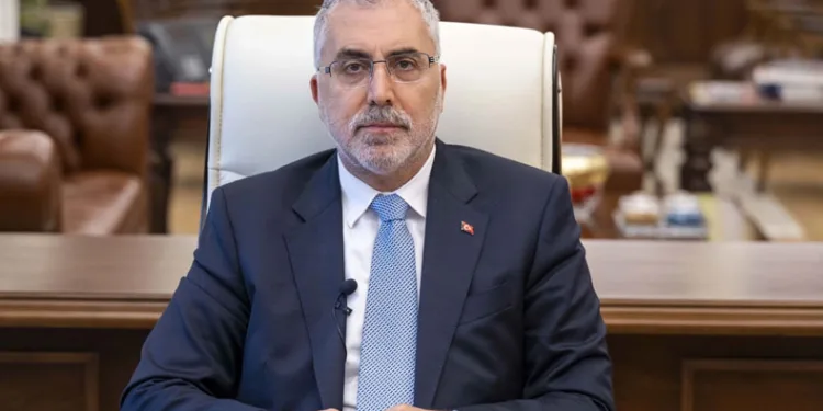 “En düşük memur maaşı 22 bin olacak”