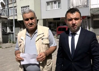Depremzedelere 80 bin euro bağış yaptı