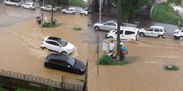 Tatil bölgesi sağanak yağışa teslim oldu