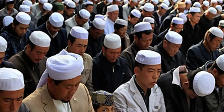 Çin’de bayram namazını kılındı