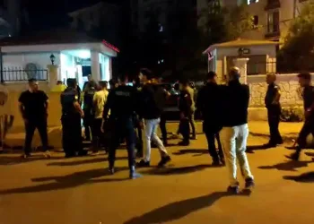 Emniyet güçlerine taşlı, sopalı saldırı