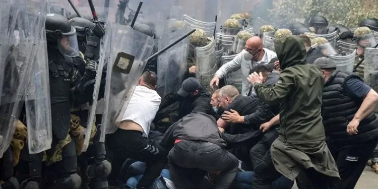 Kosova için diplomasi trafiği