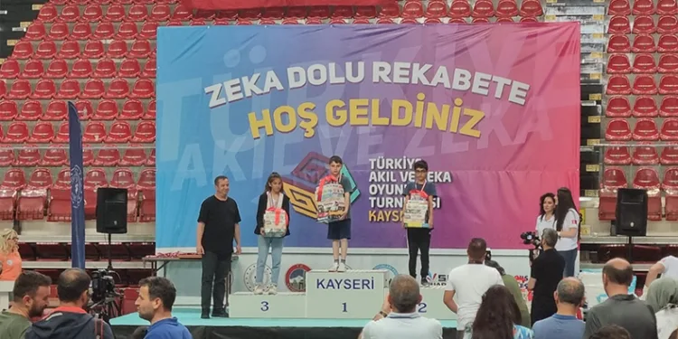 Akıl ve Zeka Oyunları şampiyonası birincisi Bursa’dan