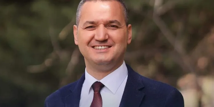 “Hala bir çift yolun olmamasından bahsediyoruz”