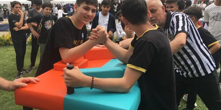 İmam hatip lisesi öğrencileri hünerlerini sergiledi