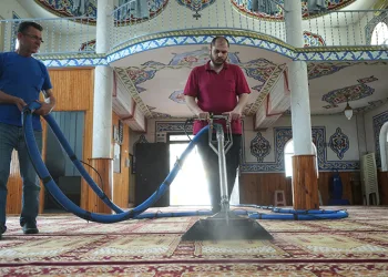 Camilerde bayram hazırlığı