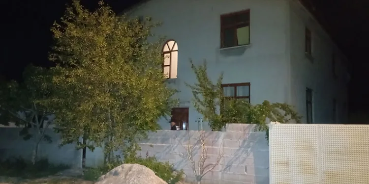 İmam ve eşinin cansız bedenleri bulundu