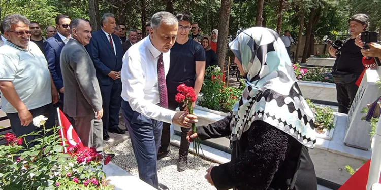 İçişleri Bakanı Yerlikaya memleketi Konya’da