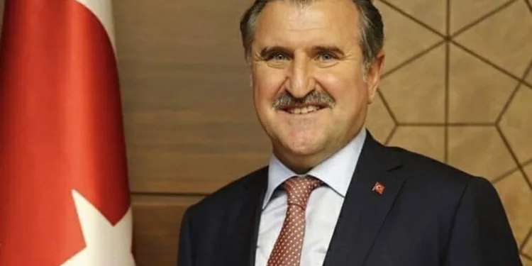 Bakan Bak’tan milli sporculara tebrik mesajı
