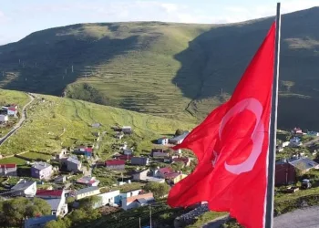 Atatürk’ün silueti görülmeye başlandı