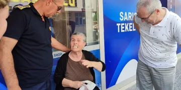 Hayatından endişe edilen kadın çarşıdan geldi
