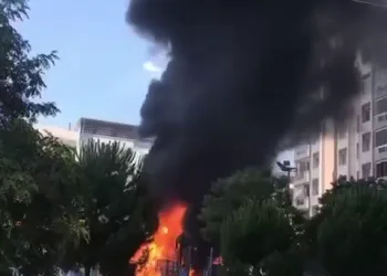 Çocuk parkı kundaklandı