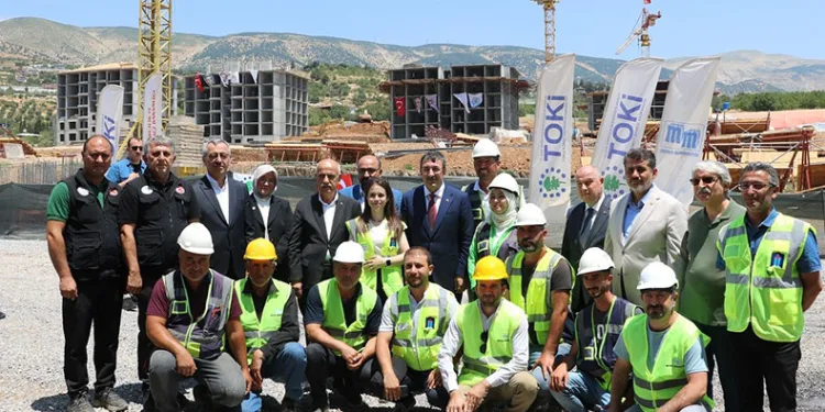 “Afetlerin yaralarını hep birlikte sardık”