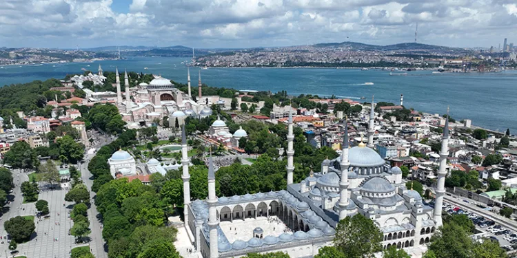 Osmanlı geleneği devam ediyor