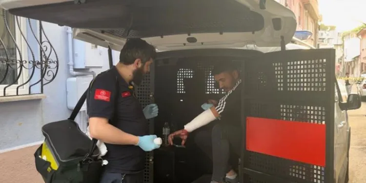 Bursa’da üvey babası ve annesini bıçaklamıştı, tutuklandı