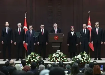 Açıklanan yeni kabinede yok yok