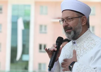 “Maalesef geleceğe umutla bakamamaktadır”