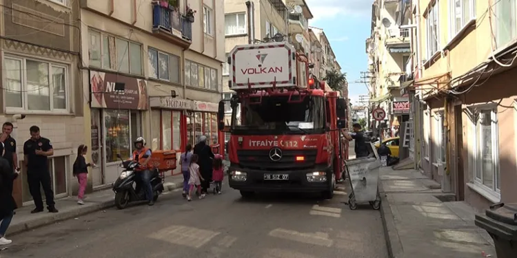 Balyoz kırıldı, çelik kapı kırılmadı