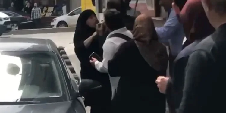Bıçaklı çöp atma kavgası