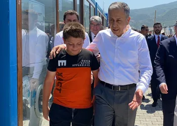 “Osmaniye’de enkaz 2 ay içerisinde kaldırılacak”