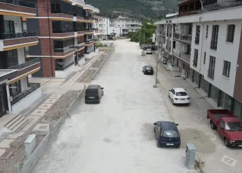 İznik parke taşlarla güzelleşiyor