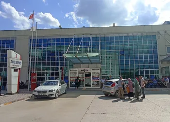 Ablasıyla oynarken başına poşet geçirilen bebek boğuldu