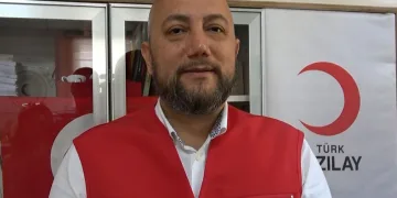 İhtiyaç Sahiplerinin Bayramlıkları Kızılay’dan