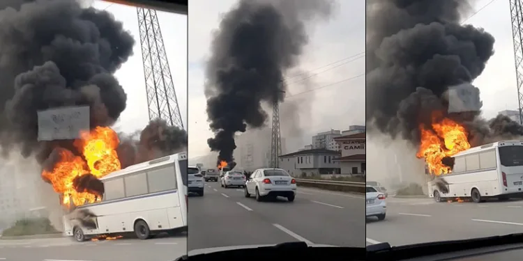 Bursa’da servis midibüsü alev alev yandı