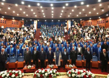 PAÜ’de mezuniyet coşkusu başladı