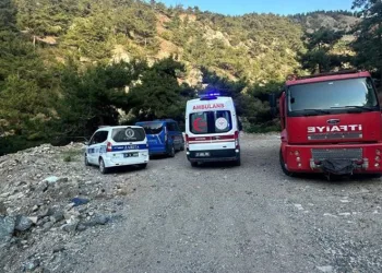 Gölete giren çocuk boğuldu