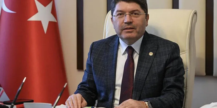 “Milletimiz yeni bir anayasayı hak ediyor”