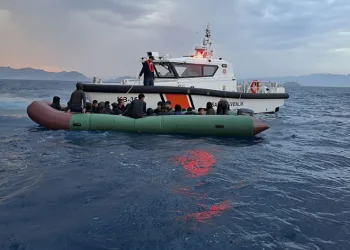 19 düzensiz göçmen kurtarıldı