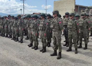 Türk komandoları Kuzey Mitroviça’da