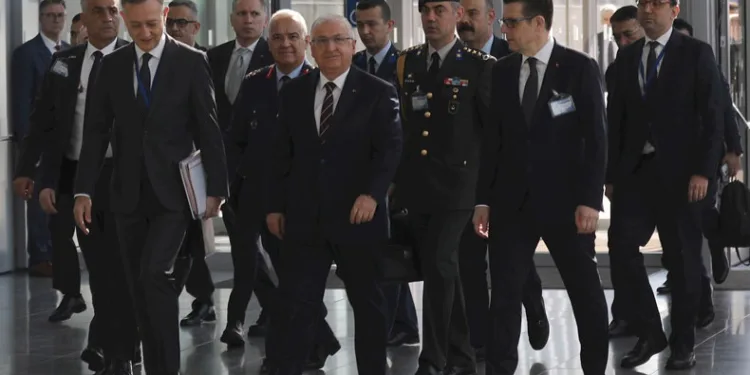 Bakan Güler bakanlar toplantısına katıldı