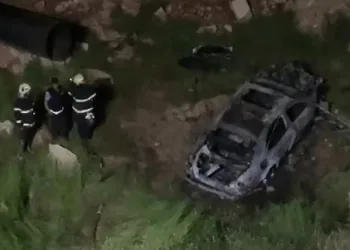 Yanan araçta ölü sayısı 2’ye yükseldi
