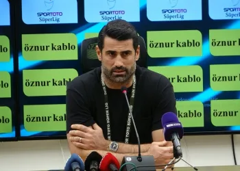 Volkan Demirel: “Kafamdaki tek düşünce Hataspor’u seneye hayata tekrar döndürmek”