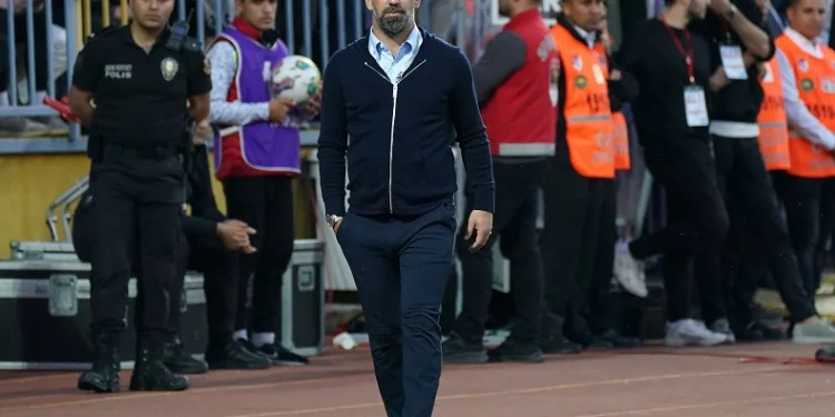 Eyüpspor Teknik Direktörü Arda Turan: “İnşallah Bodrum’da kazanan taraf olup, finale kalmak istiyoruz”