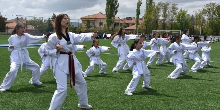 Tomarzalı gençler yeni spor dalları ile tanıştı