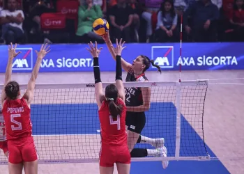FIVB Milletler Ligi: Türkiye: 3 – Sırbistan: 1