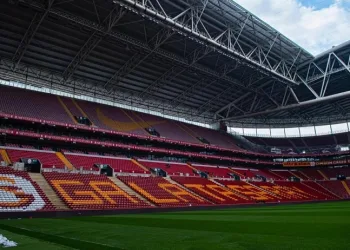 Nef Stadyumu’nda 14. Galatasaray – Fenerbahçe derbisi