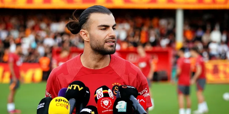 Galatasaraylı futbolcu Abdülkerim Bardakcı: “En büyük hedefime ulaştım”