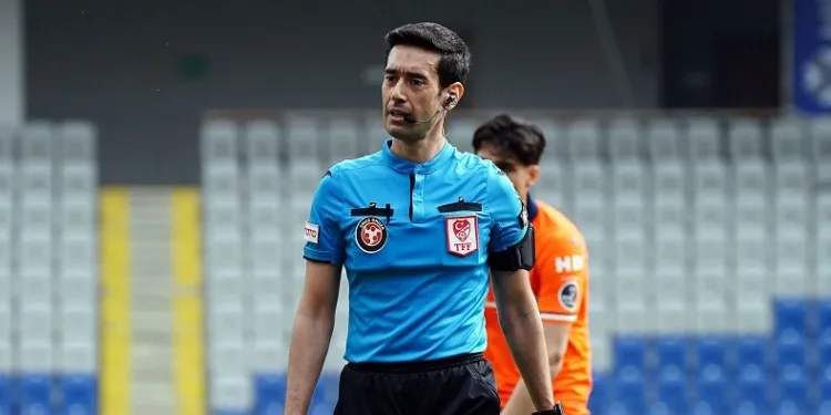 Sivasspor-Kayserispor maçını Burak Pakkan yönetecek