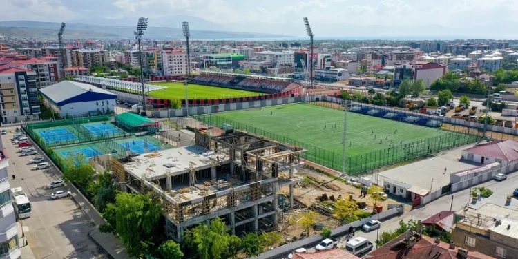 Van’a sporcu fabrikası yapılıyor